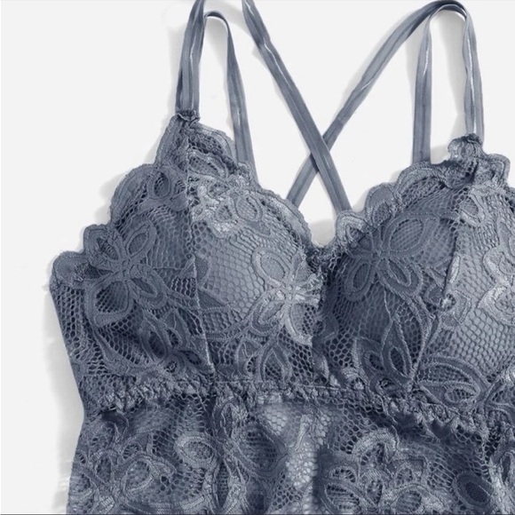 Grey Fantasy Floral Lace Bra/Bralette/Top NEW Size Medium - Picture 3 of 3